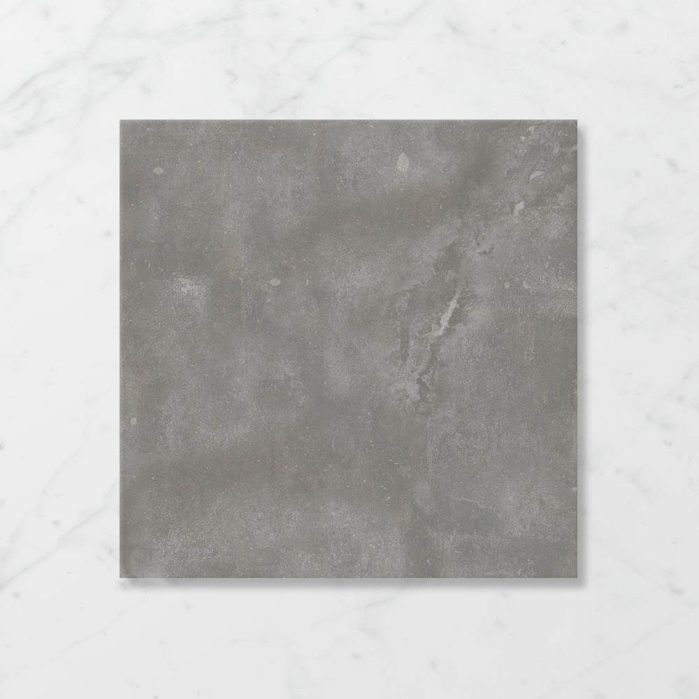 Forma Chicago Moonstone
