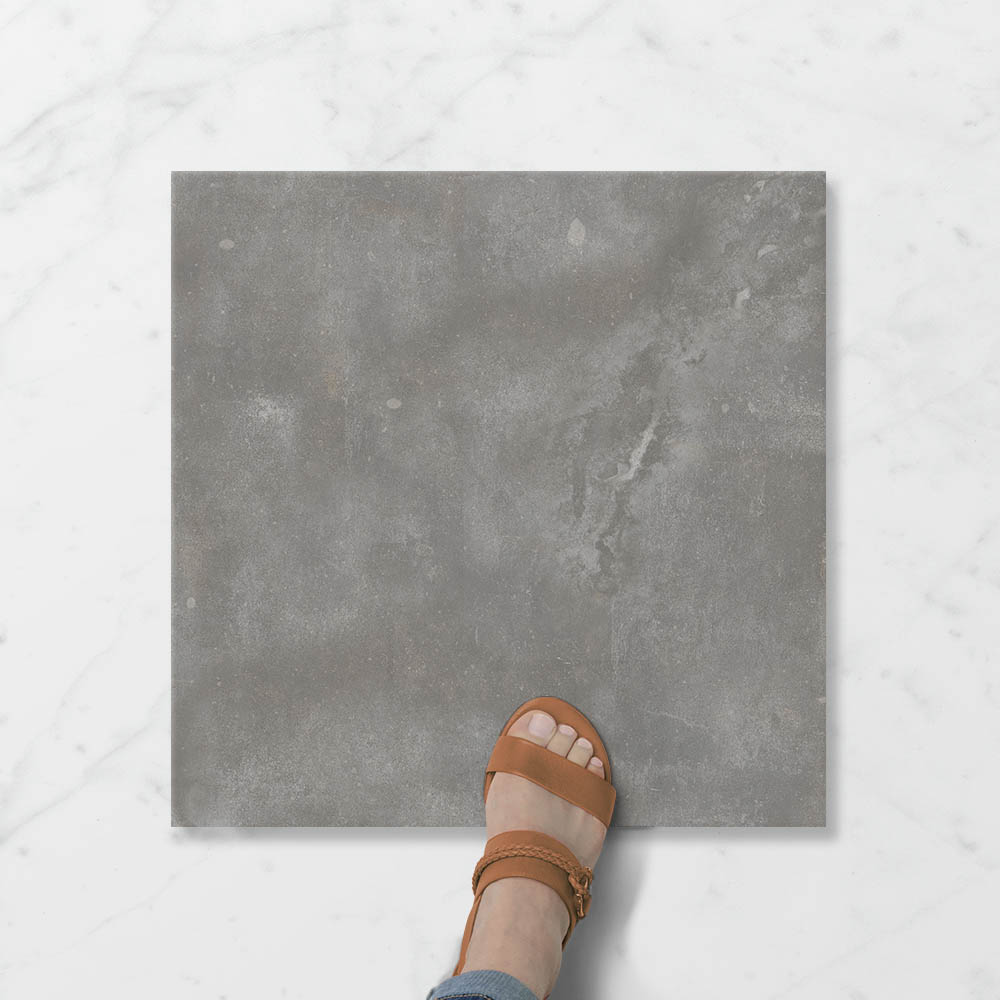 Forma Chicago Moonstone