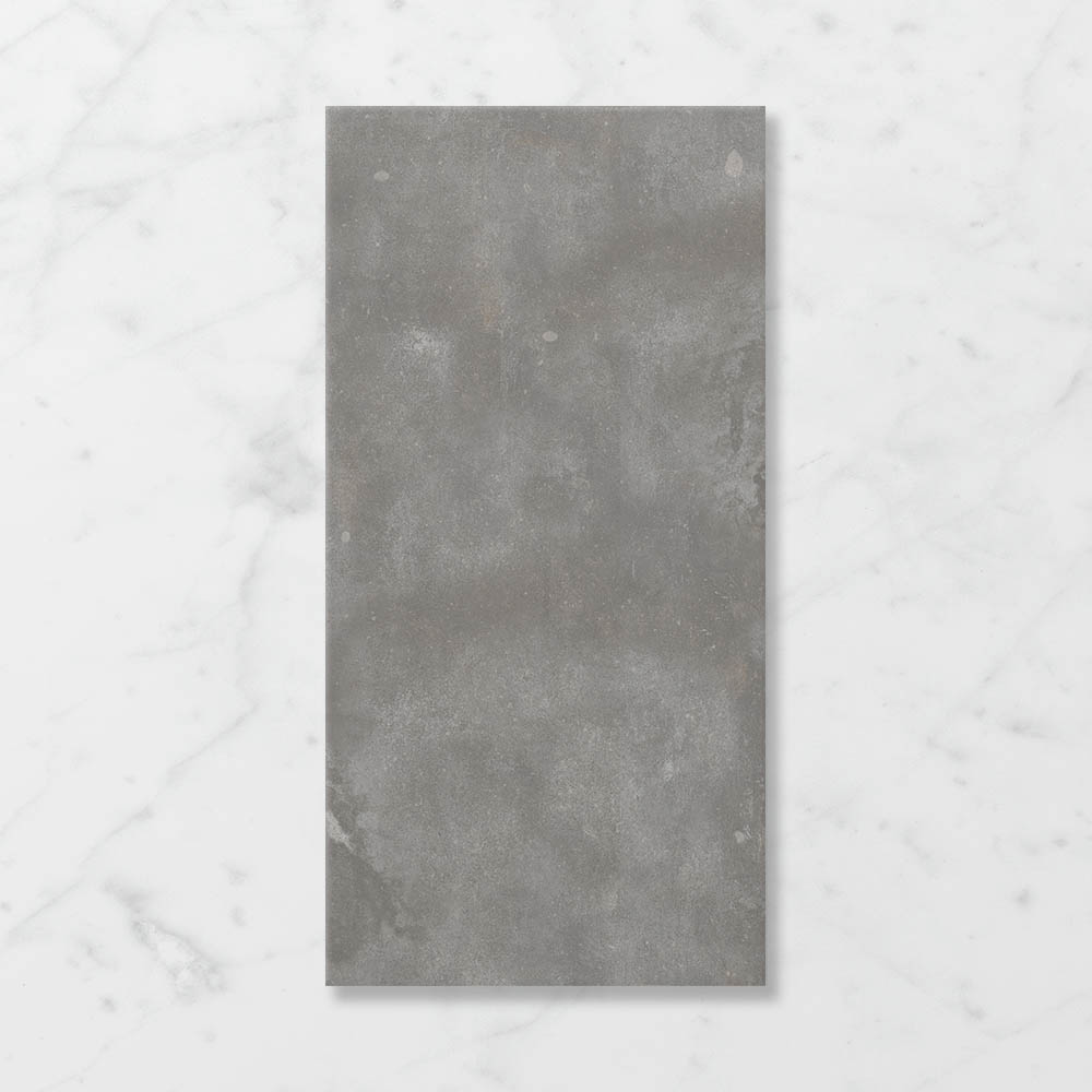 Forma Chicago Moonstone
