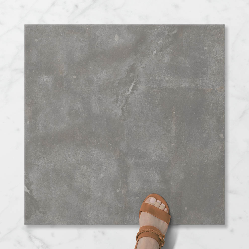 Forma Chicago Moonstone
